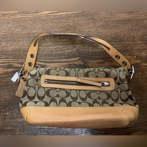 Vintage Coach shoulder Purse